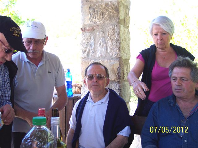 I09