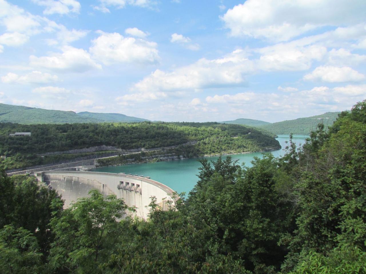 Barrage de Vouglans 620 millions de m3 d'eau 
