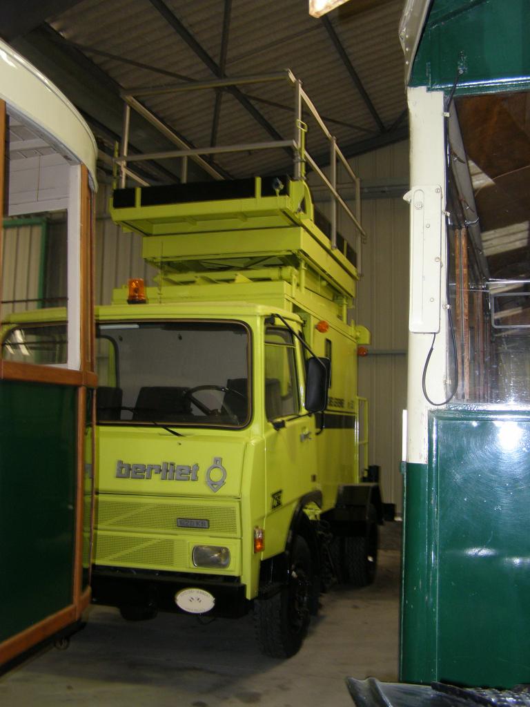 SORTIE BERLIET (104)